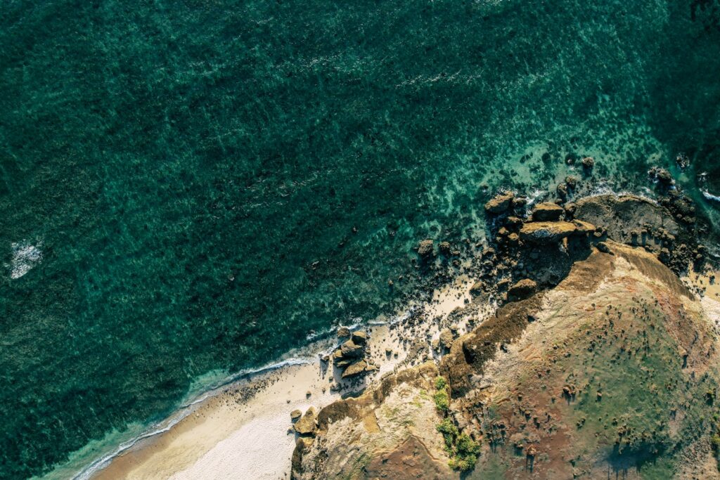Danau Weekuri Sumba: Panduan Wisata ke Laguna Pirus Sumba Barat